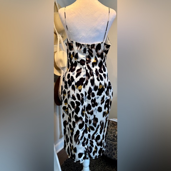 Superdown-fierra midi dress-leopard print-size medium-preowned - Picture 3 of 10